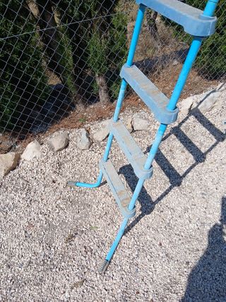Escalera piscina