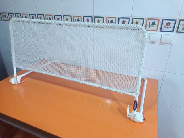 Barrera cama bebé - Blanca "JANE"