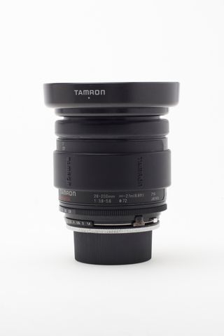 Objetivo Tamron 28-200mm 3.8-5.6