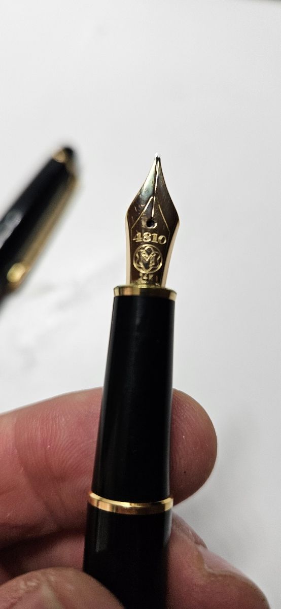 Pluma Montblanc Meisterstück 144