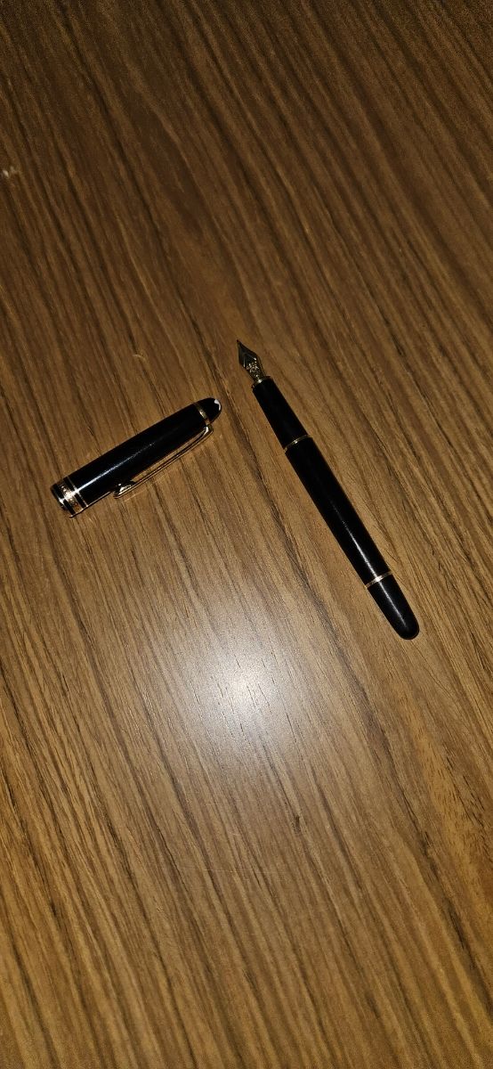 Pluma Montblanc Meisterstück 144