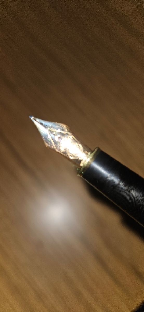 Pluma Montblanc Meisterstück 144