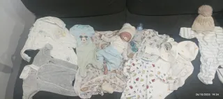 Bebé Reborn todo de silicona realista con ropita..