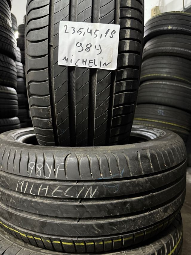 Neumáticos Michelin 235/45/18