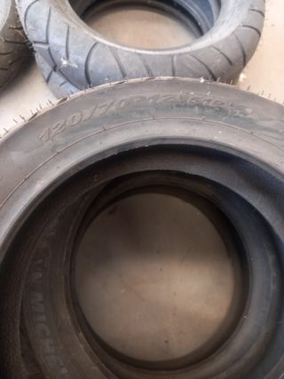 Neumático moto 120/70-12