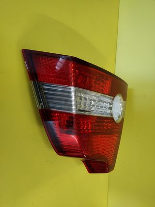 PILOTO TRASERO DERECHO VOLVO S40