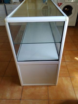 Vitrina expositora blanca