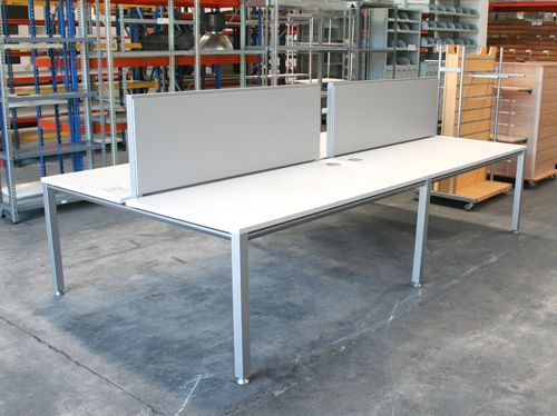 Mobiliario de oficina, mesas, sillas, cajoneras