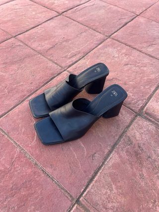 Zapatos Zara negros tacón 41