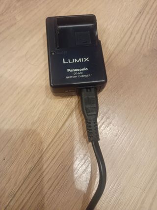 Cargador Panasonic Lumix DE-A12
