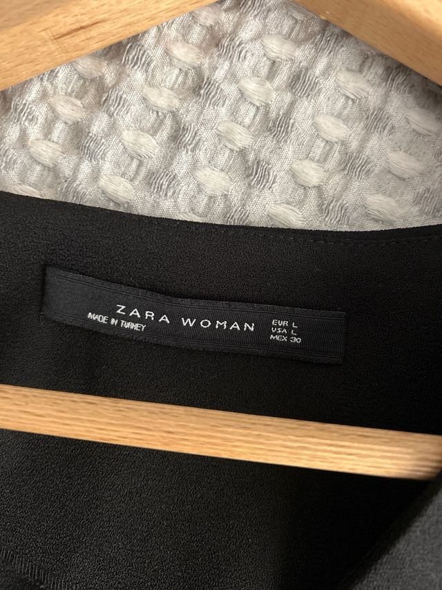 Blusa Zara negra - L