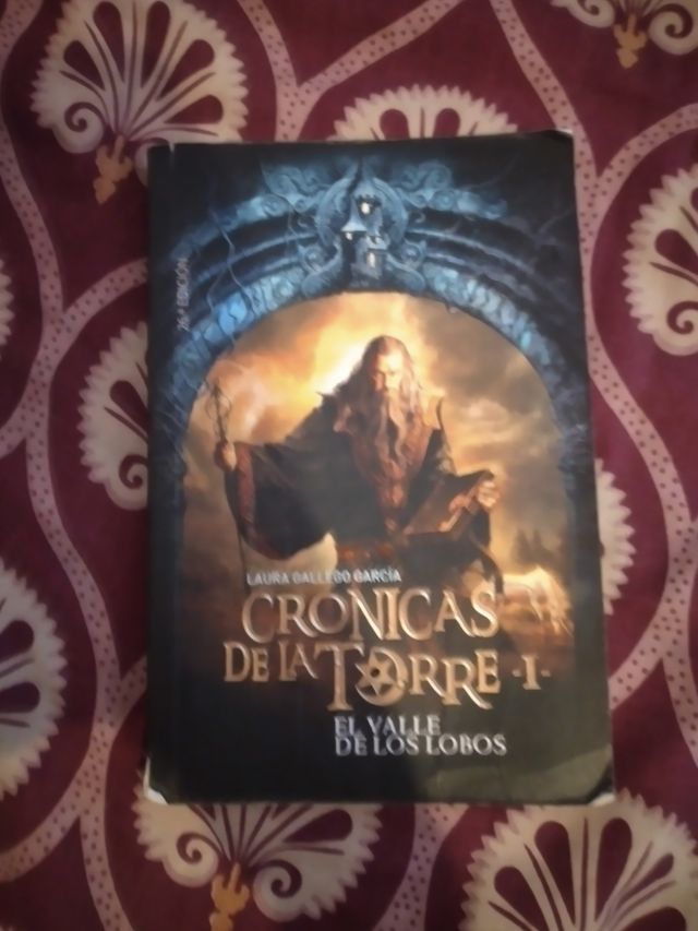 Crónicas de la Torre I. El Valle de los Lobos (...