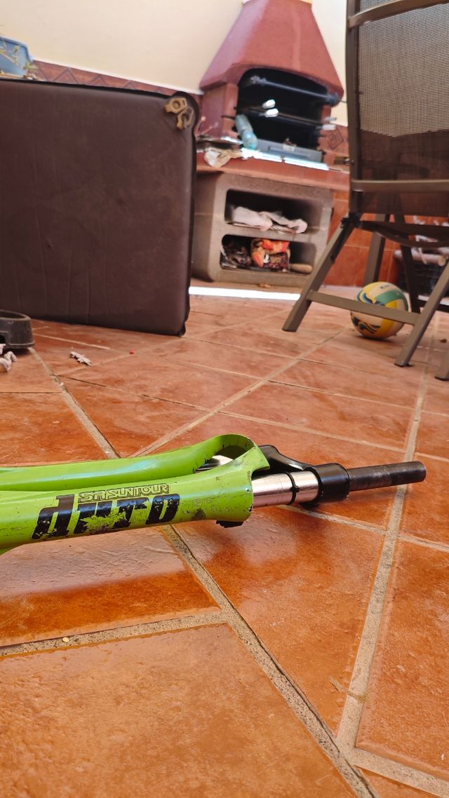 Horquilla bici Sr Suntour Duro 80mm