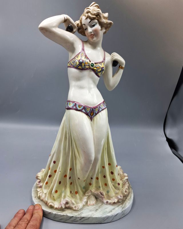 Figura Art Decó Bailarina Porcelana.