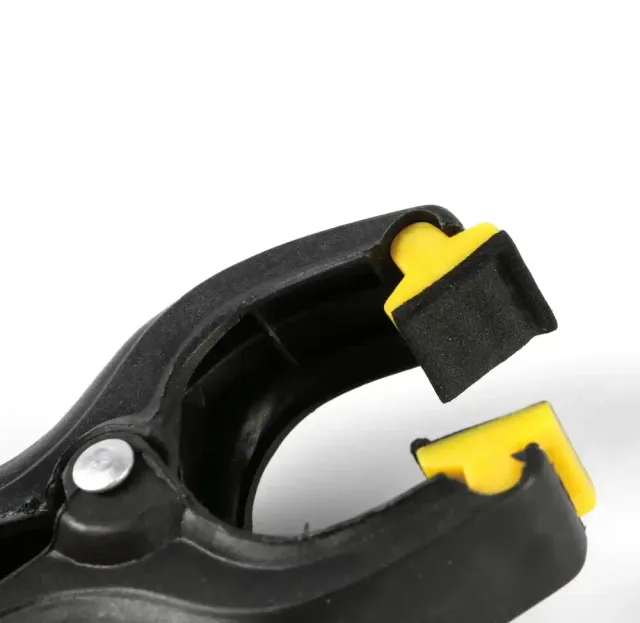 Sujeción de la pantalla