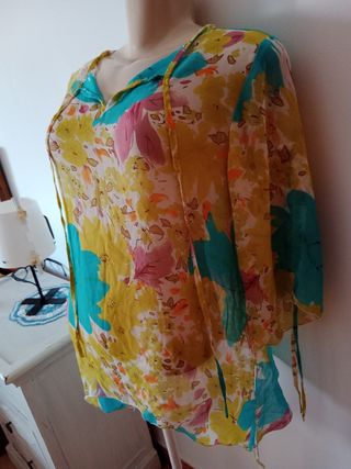 Blusa estampada turquesa-amarilla