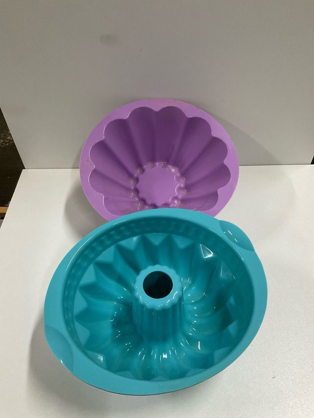 Moldes silicona oso: rojo y morado 8 € unidas