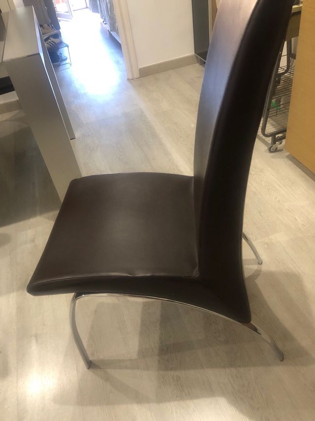 Mesa cristal, aluminio y 4 sillas