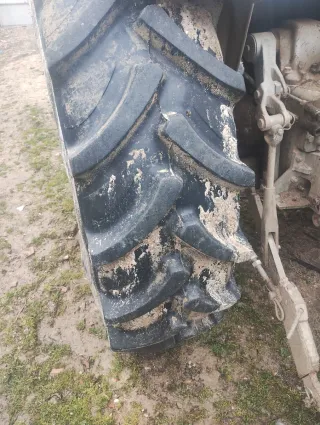 Ebro 6100 Tractor - Sincronizado