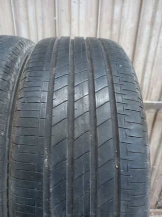 Neumáticos 215/45/18 89W usados