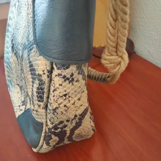 Bolso de piel print