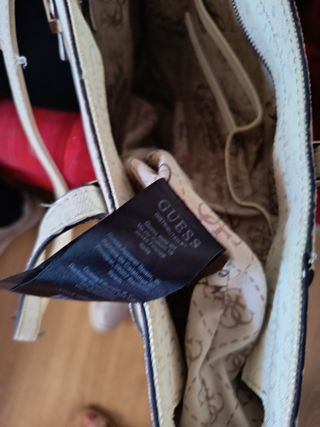 Bolso Guess beige