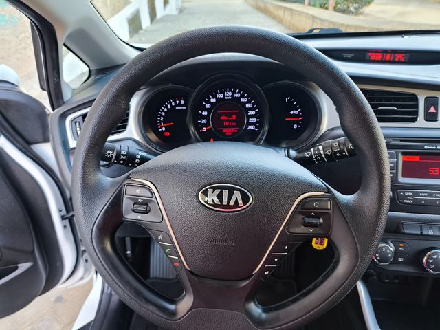 KIA Pro Ceed 1.4 CVVT 100cv y 1 AÑO GARANTIA