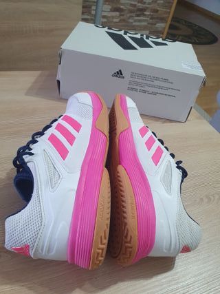 Zapatillas Adidas blancas y rosas - Talla 40
