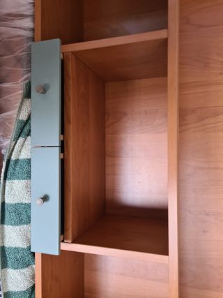 Estantería de madera - marrón y verde agua