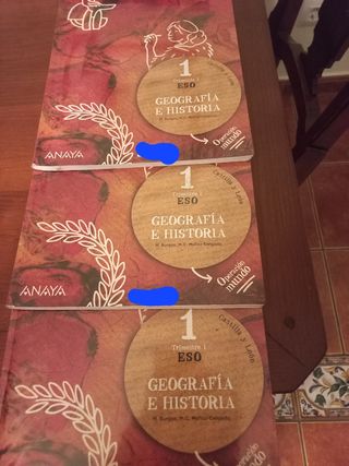 Se venden libros de texto primero de la ESO