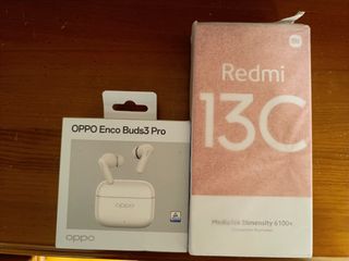Xiaomi Redmi 13C 5G blanco + OPPO Enco Buds3 Pro.