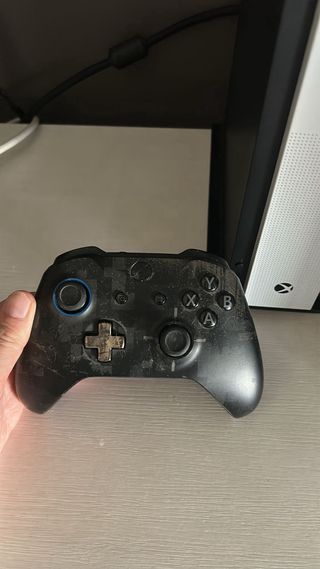 Xbox 360 One bianca + 5 giochi + 2 controller