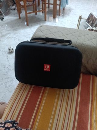 Funda rígida Nintendo Switch
