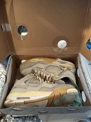 Nike Air Jordan 4 Off-White