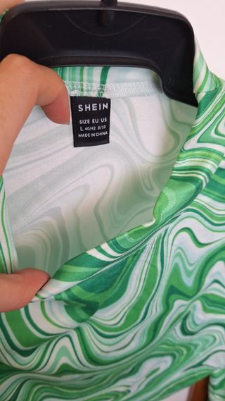 Top Shein verde talla L
