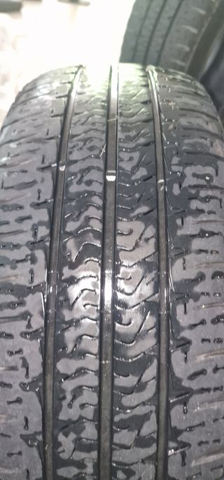 Neumático 225/70/R15CP