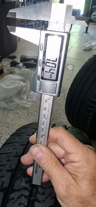 Neumático 225/70/R15CP