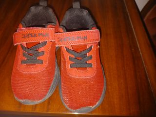 Scarpe Spiderman bimbo