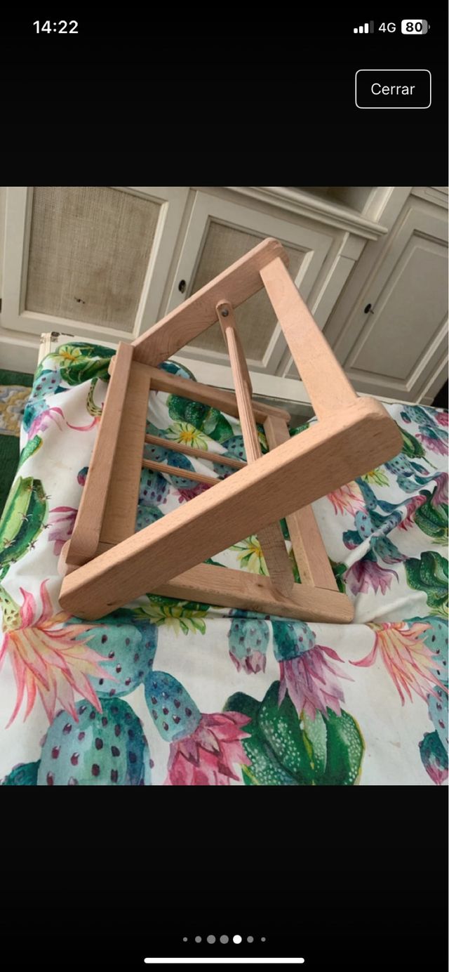 Atril de madera plegable