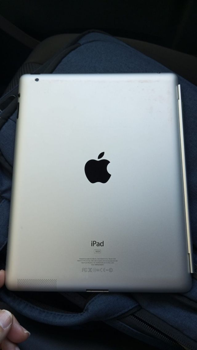 iPad 1395 16gb - Blanco/Plata