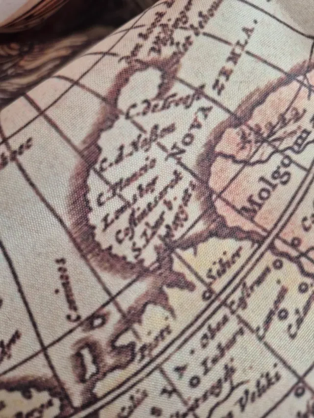 Arazzo planisfero antico