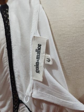 Blusa blanca c/ bordados negros