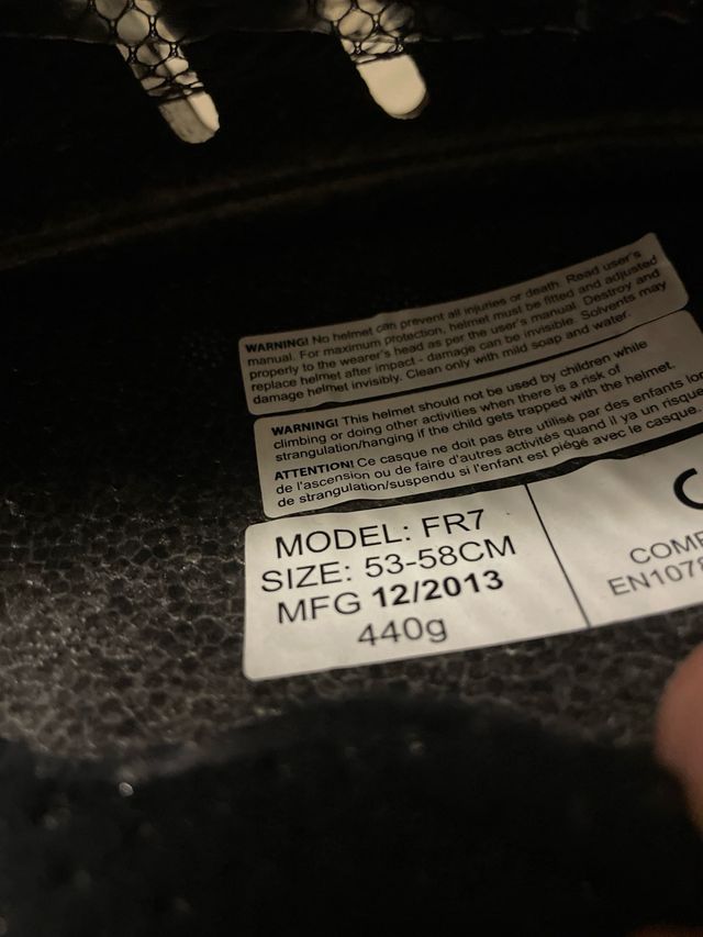 Casco Predator bianco opaco