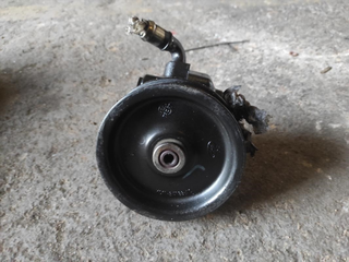 Bomba dirección Ford Transit Caja/Chasis (FM
