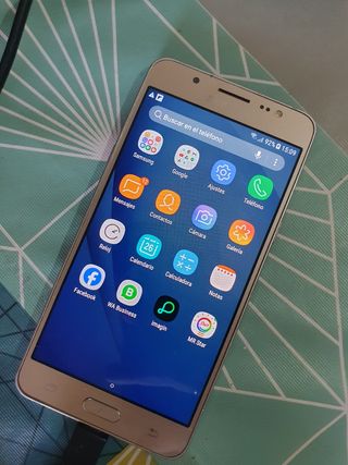 Samsung Galaxy J5 dorado