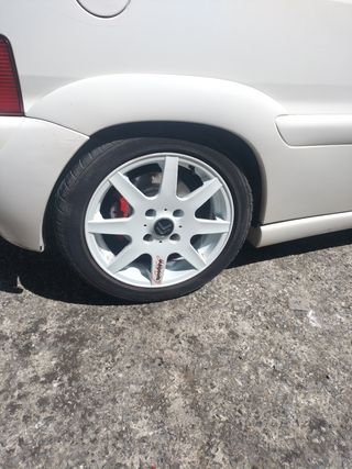 Llantas 15" Saxo VTS blancas..