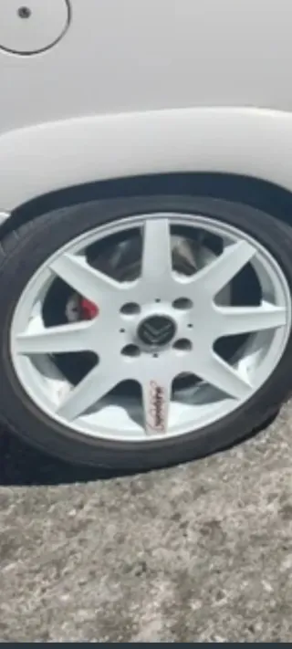 Llantas 15" Saxo VTS blancas..