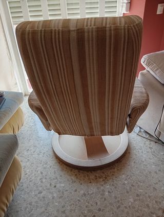 Sillón relax giratorio - beige/marrón