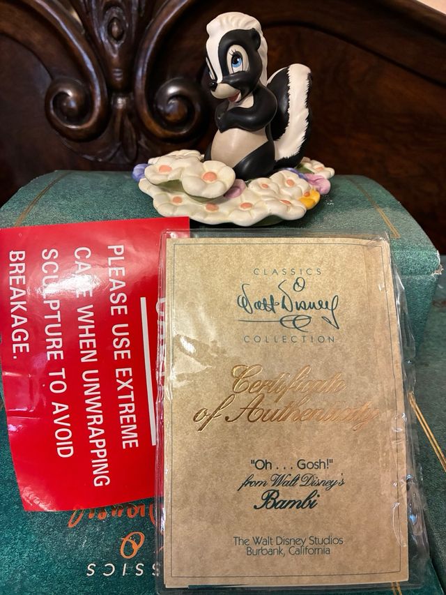 Statua Bambi Flower walt disney classic collection