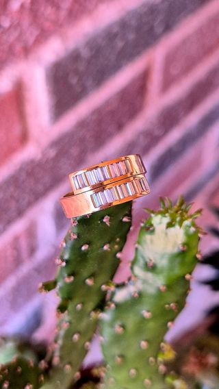 Anillo oro circonitas - Joya elegante